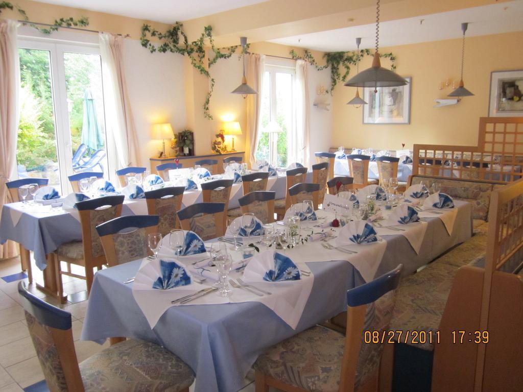 Altmuehlberg Hotel & Restaurant Бейлнгрис Екстериор снимка